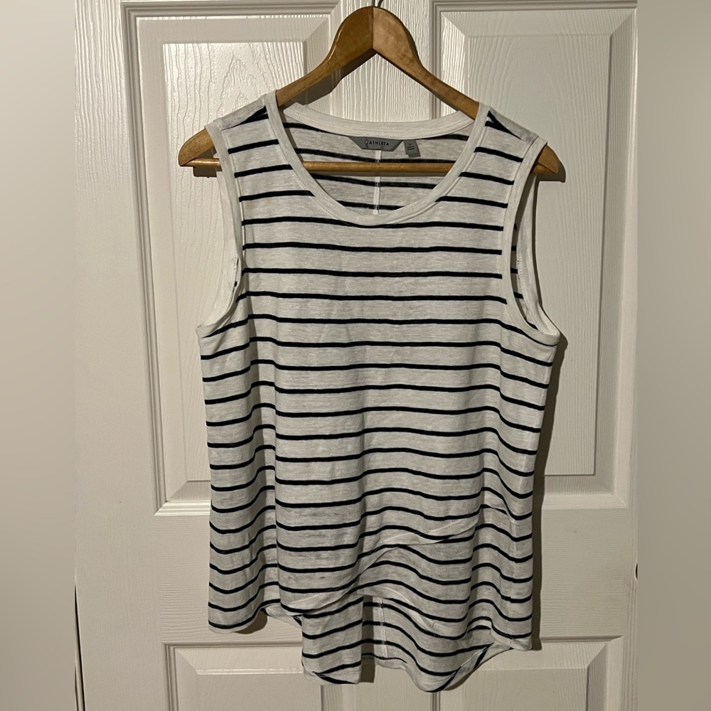 ATHLETA women’s top